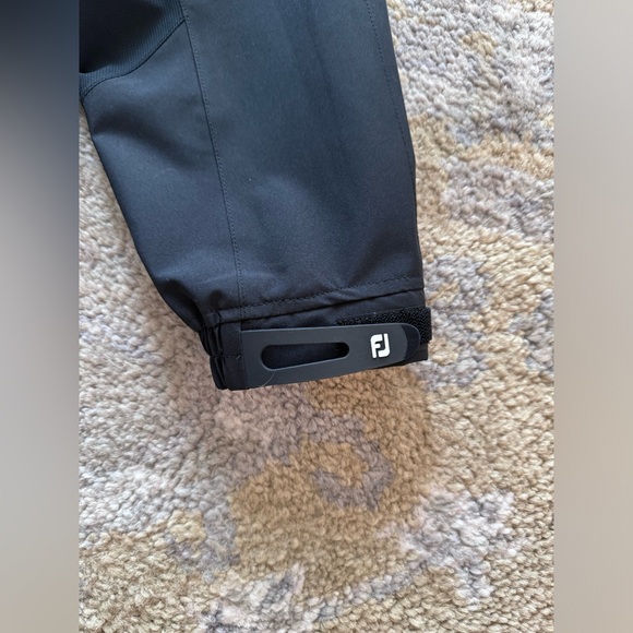 Foot Joy HydroLite Zip-Off Sleeves Rain Jacket - Picture 9 of 11